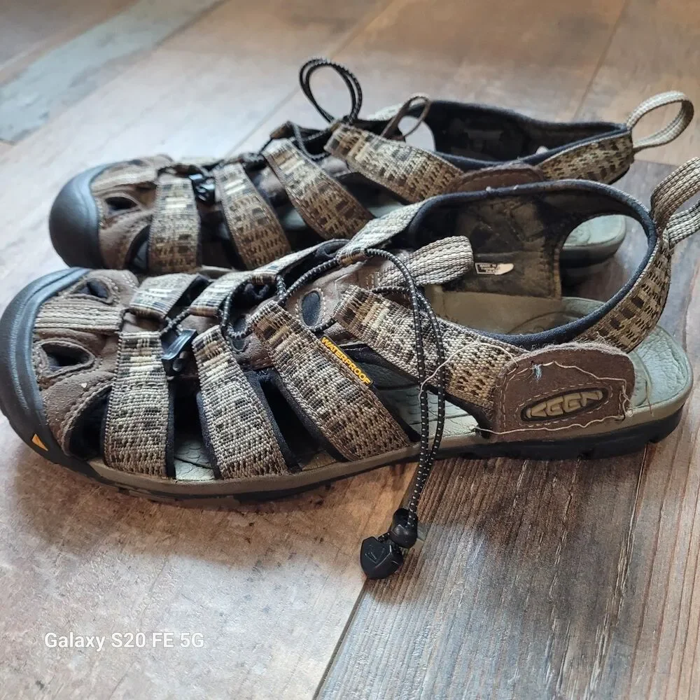 KEEN M7  Womens US 8.5 Hiking Sandals Waterproof Gray Brown Trail Sport READ SB9